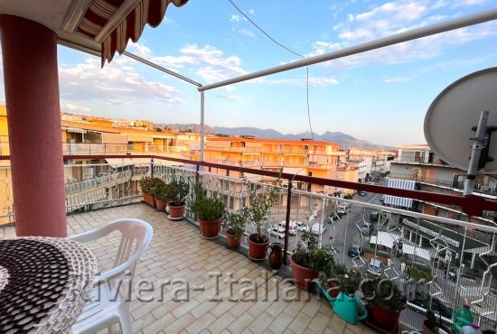 Apartment with panoramic views in Scalea