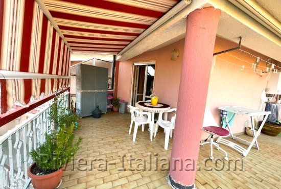 Apartment with panoramic views in Scalea