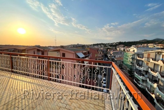 Apartment with panoramic views in Scalea