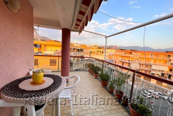 Apartment with panoramic views in Scalea