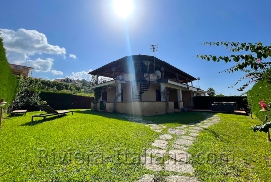 Maison jumelée avec vue mer à Cirella