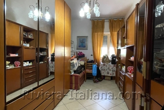 Spacious two-story apartment in Scalea