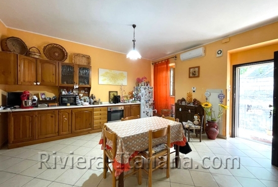 Spacious two-story apartment in Scalea