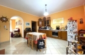 Spacious two-story apartment in Scalea